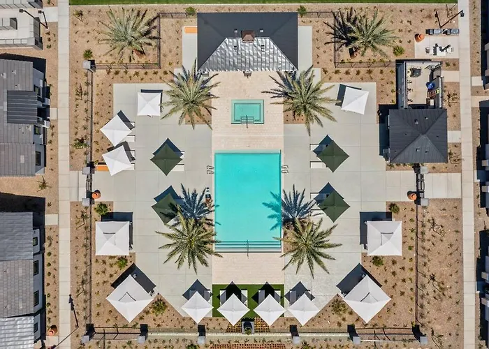 Breezy Modern House In With Pool,bbq Apartment